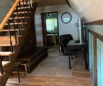 apartment-stairs