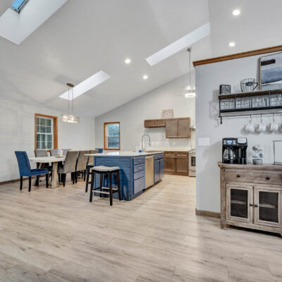 blue house - dining and coffee bar