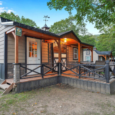 creekside cabins - exterior