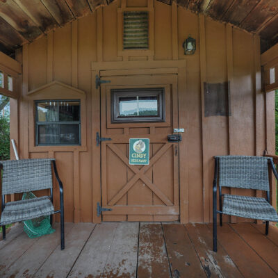 rustic cabins - exterior