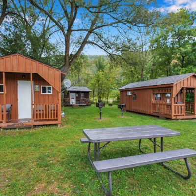 rustic cabins - exterior2