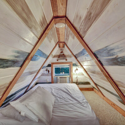 upstairs apartment - loft3